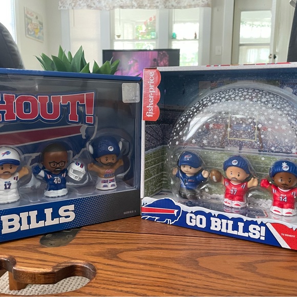 Buffalo Bills 22&23 Fisher Price little people (‘23 just released)Josh Allen - Picture 1 of 6